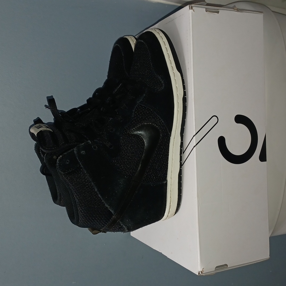 Nike dunk sky hi wedge shoe size 9